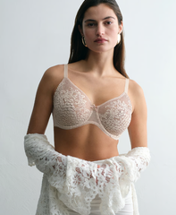 CHANTELLE - FREE EXPRESS SHIPPING - Maris Lace Chantelle Bra